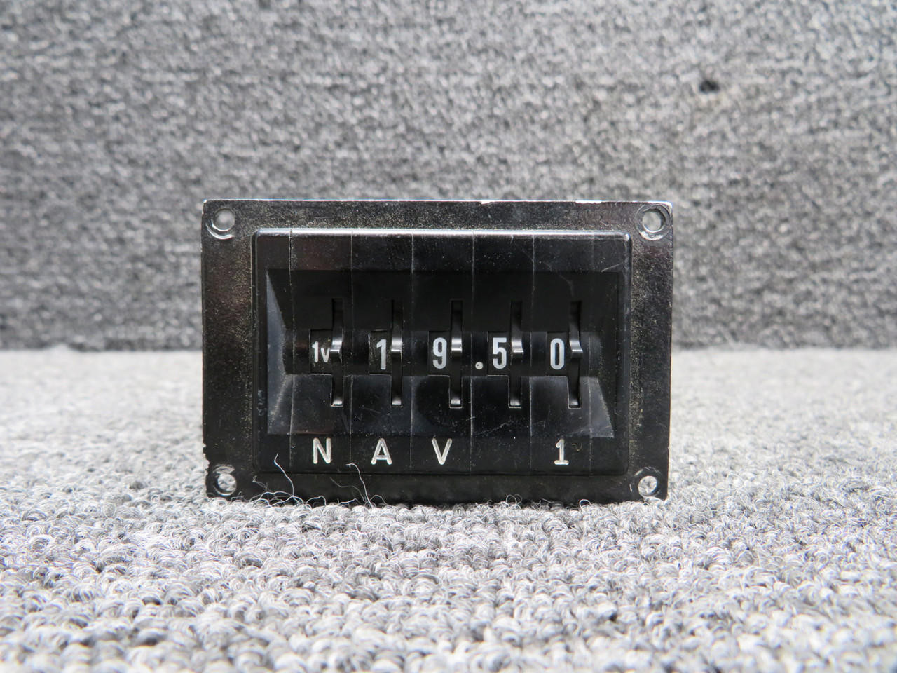 naaaページ DE134-11 Delta Aiation VHF Navigational Standby Control