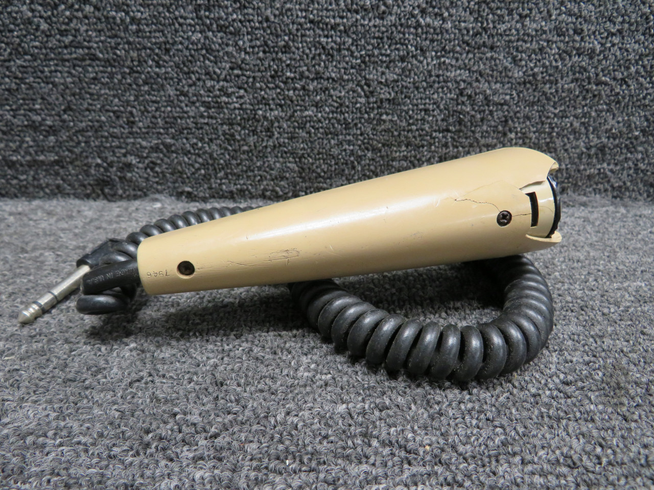 Telex Handheld Microphone (Tan) (Broken Top) (No Date Plate) (90 Degree