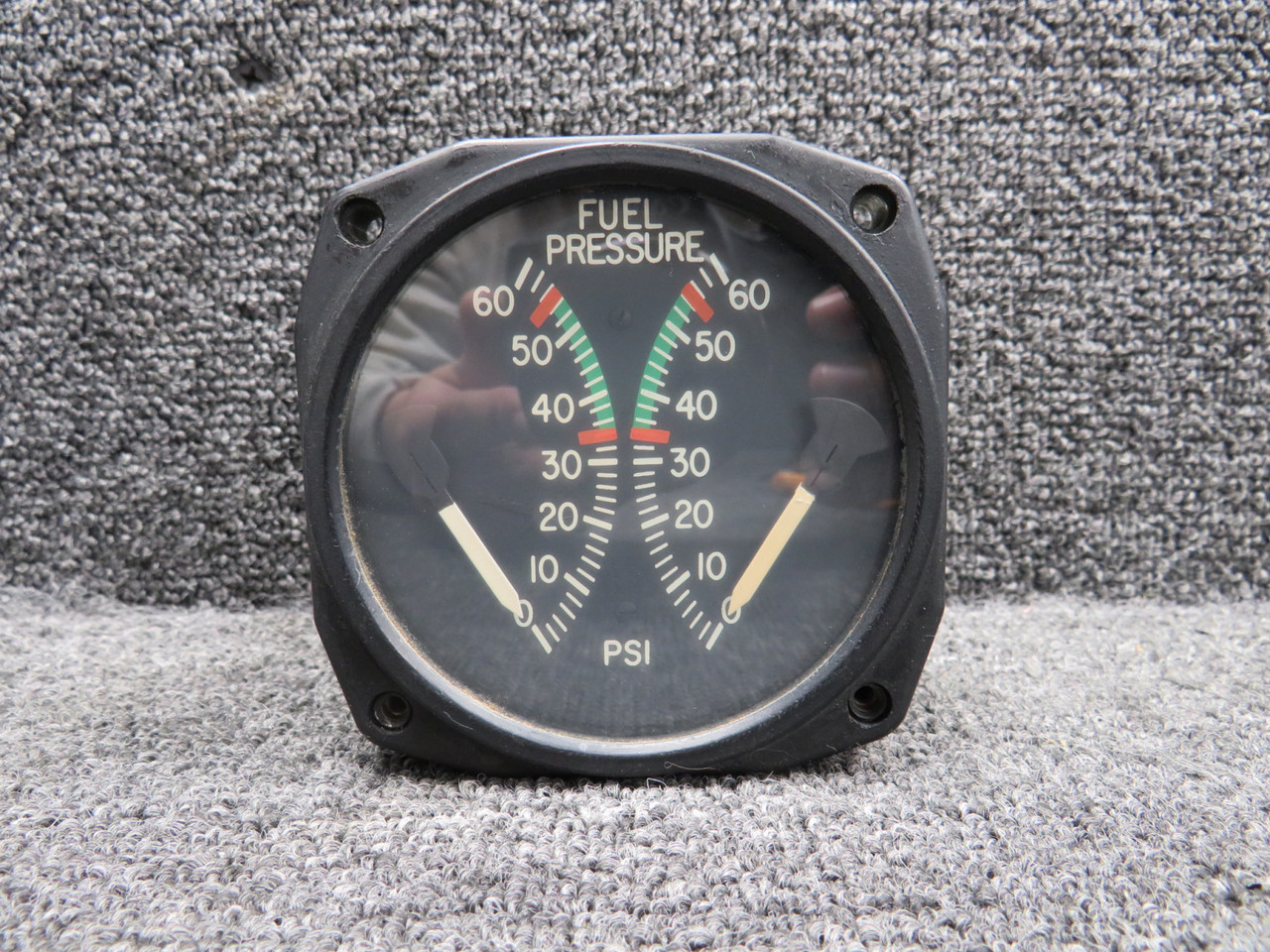 22-869-075-1 Edo-Aire Dual Fuel Pressure Indicator