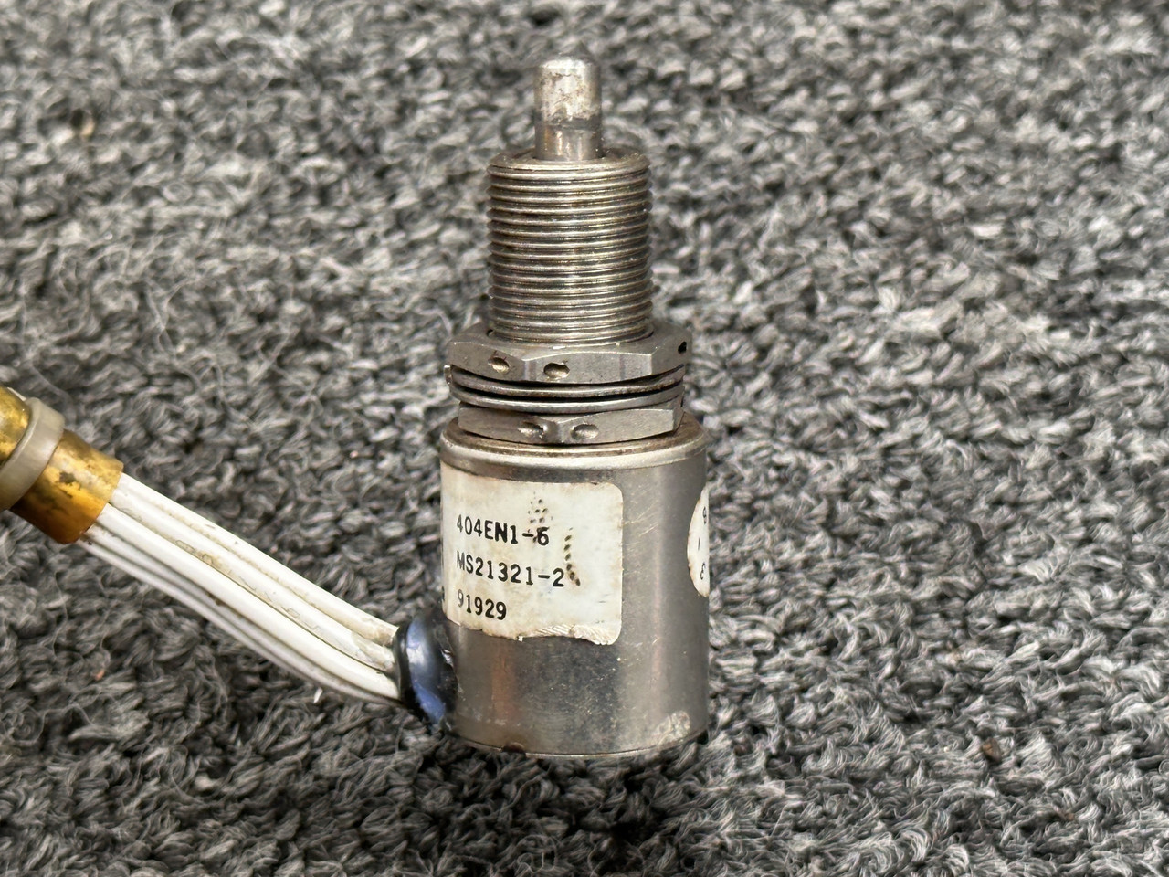404EN1-6 Alternative Part Number MS21321-2 Micro Airplane Landing