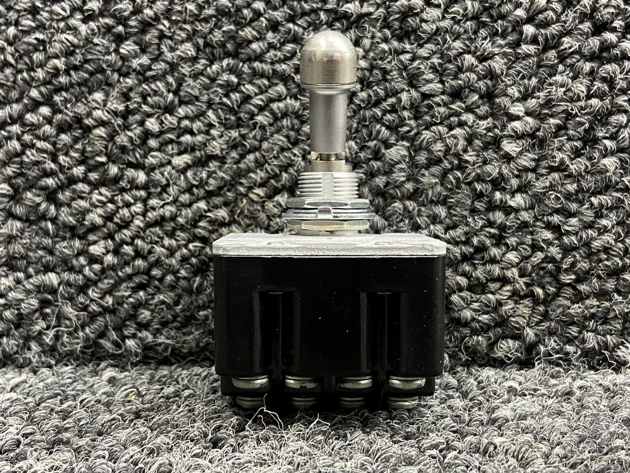 4TL1-3G (Alternate PN: MS24660-23G) Honeywell Toggle Switch 4TL1-3G (Alternate PN: MS24660-23G) Honeywell Toggle Switch
