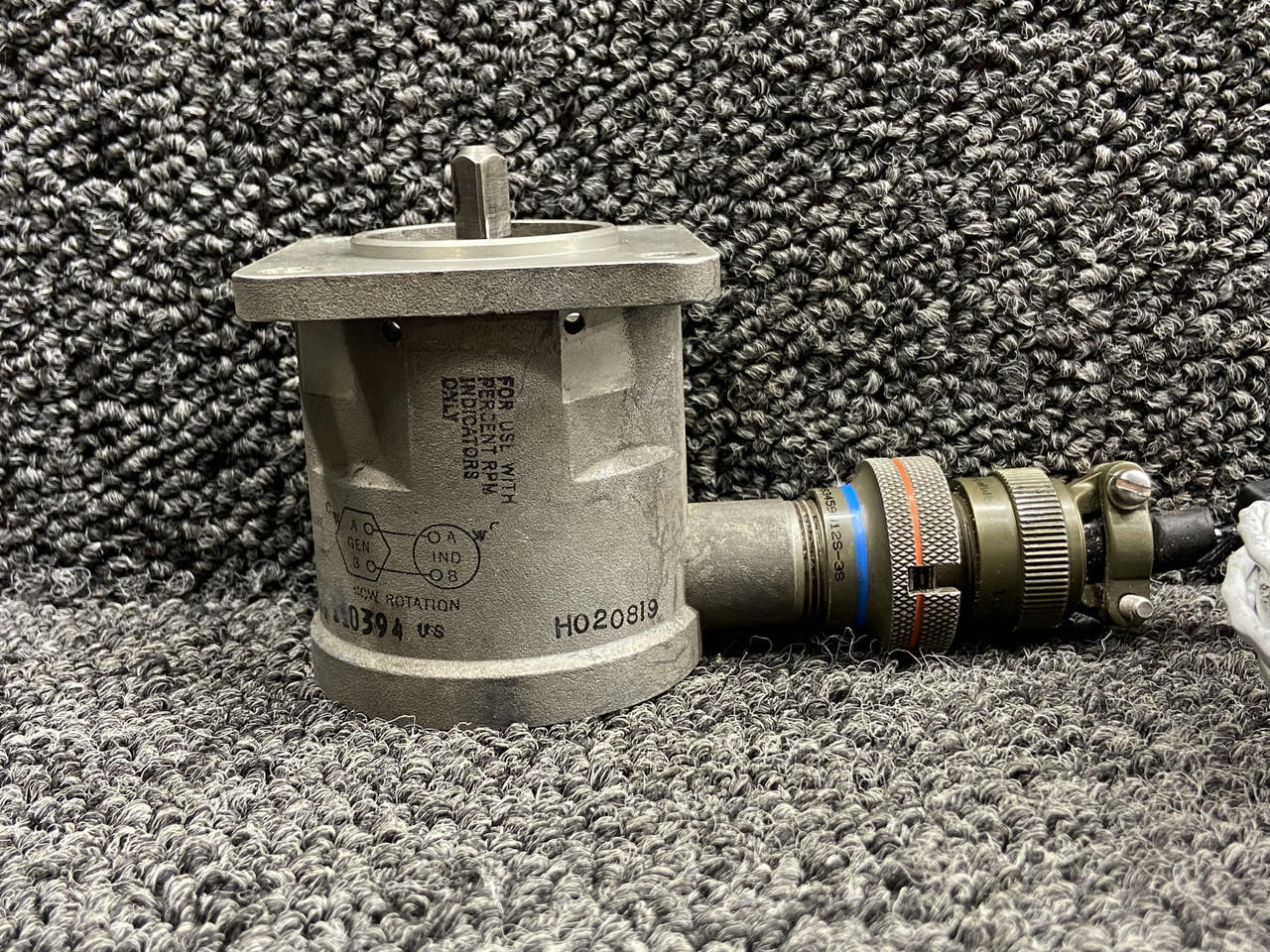 25140/22A703 PT6A-34 Globe Motors Tachometer Generator (21 Volts)