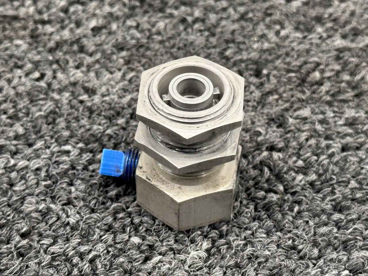 752-583 (Use PN: 479-451) Zep Oxygen Outlet Valve Assembly