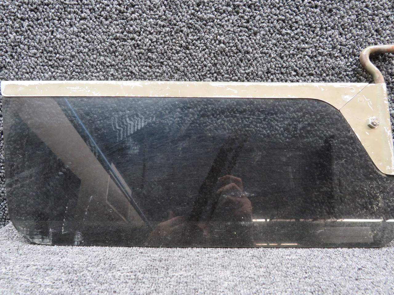 sunページ Left Handed Tinted Sunvisor Assembly