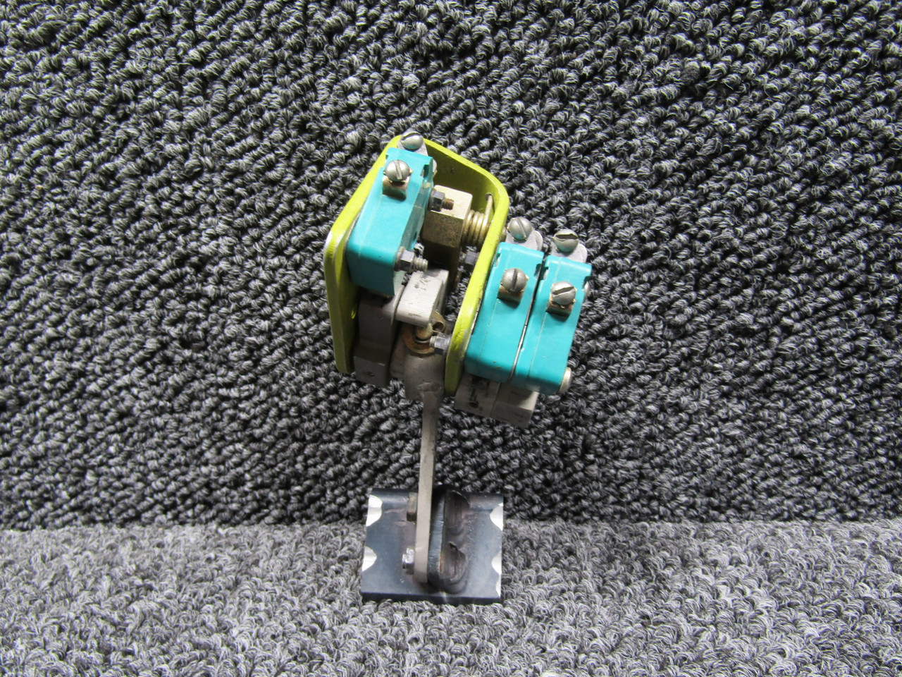 50-534812-601 Beechcraft Flap Switch Unit