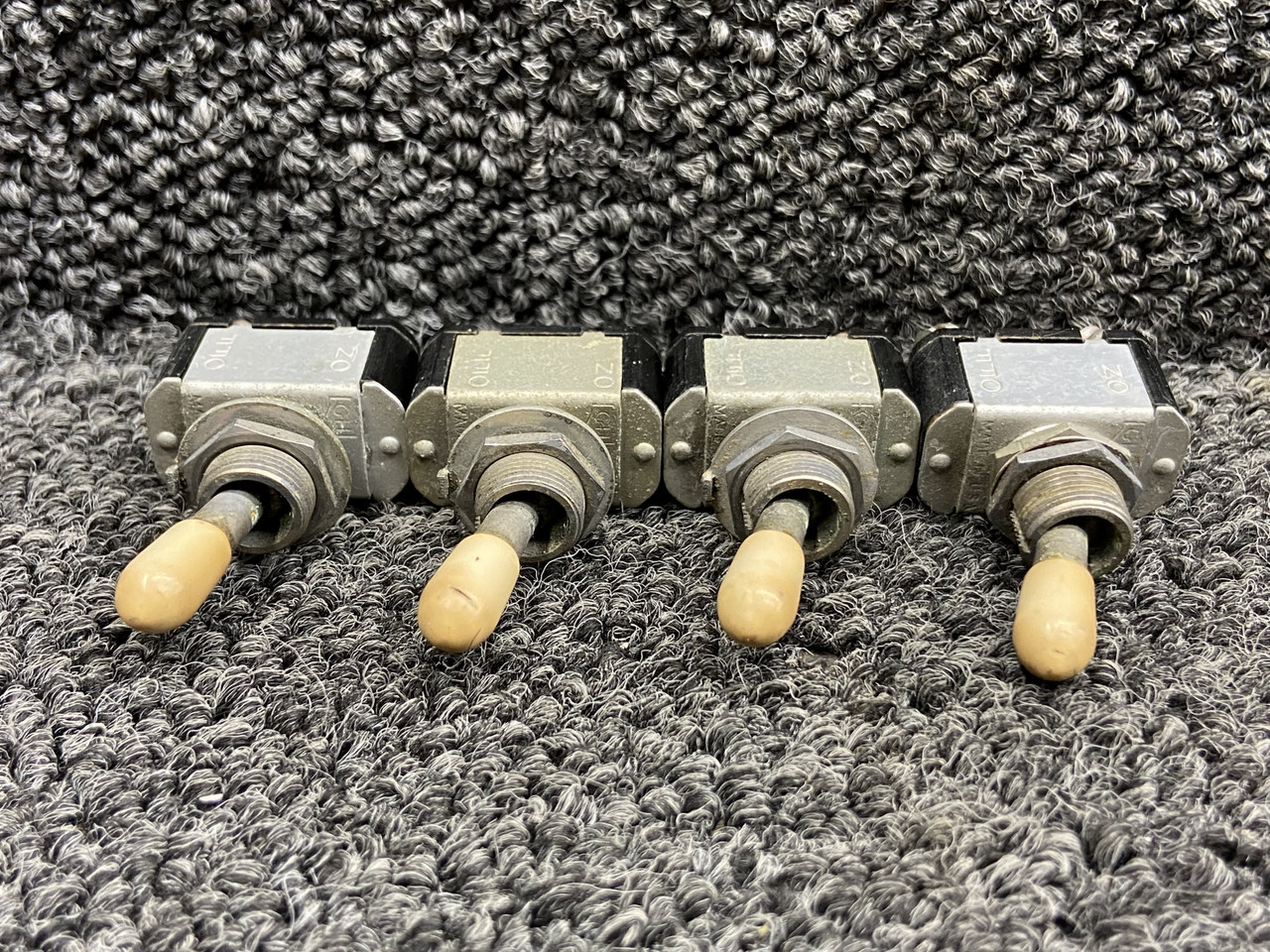 AN3021-2, 8801K22 Cessna 414 Single Pole Toggle Switch (Set of 4)