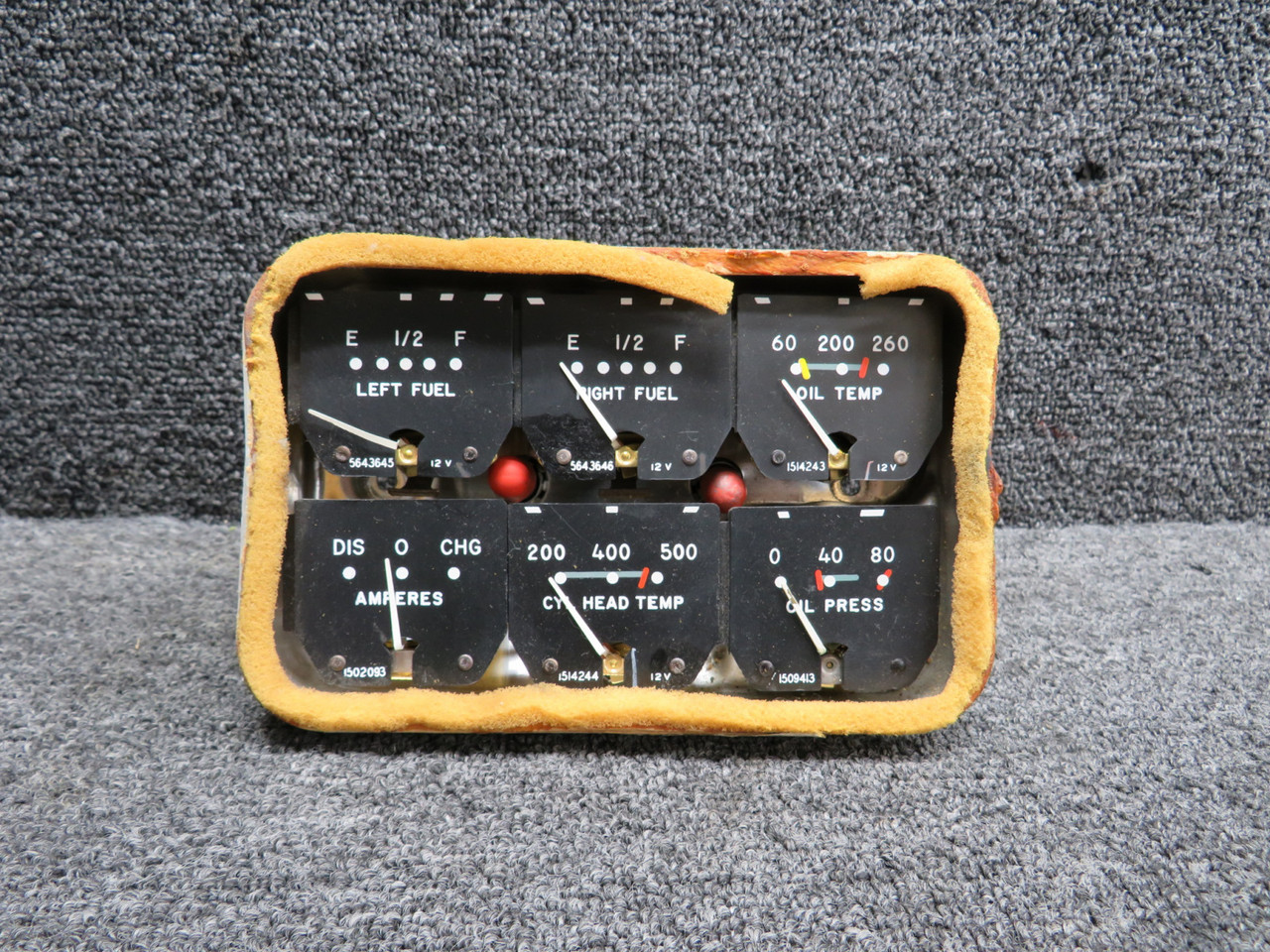 Beechcraft N35 Fuel and Oil Instrument Cluster Assembly (Volts: 12)