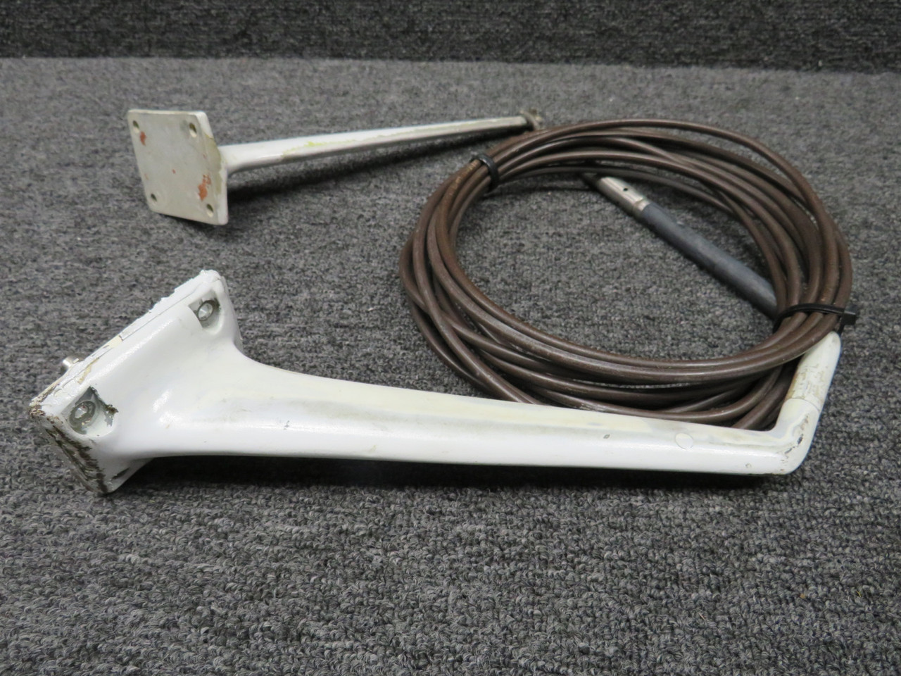 35ARM300-80U Attach Fitting 5ARM300-1CN Dayton Grainger Corroded