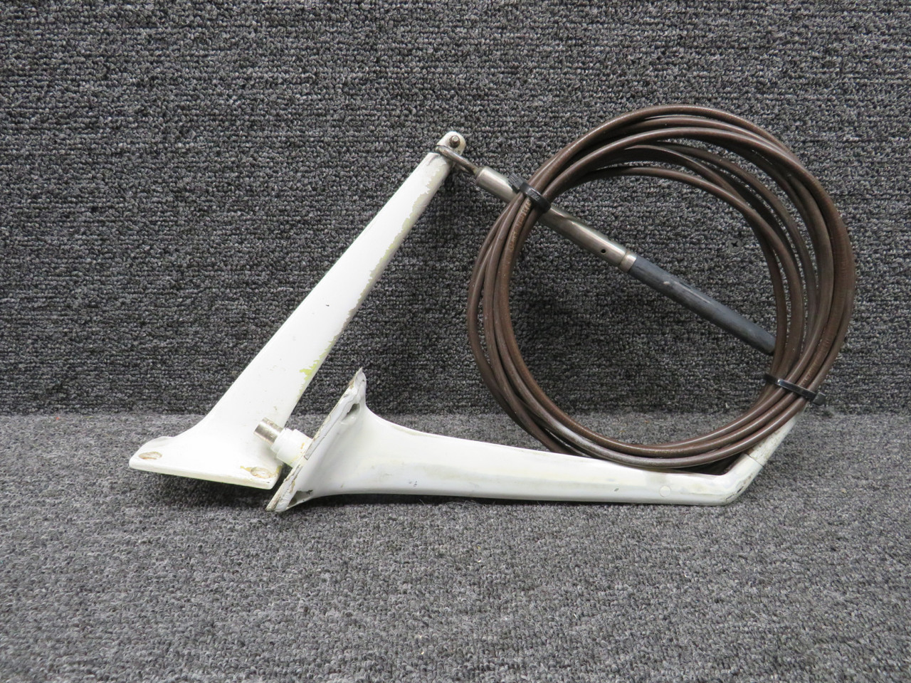 35ARM300-80U Attach Fitting 5ARM300-1CN Dayton Grainger Corroded