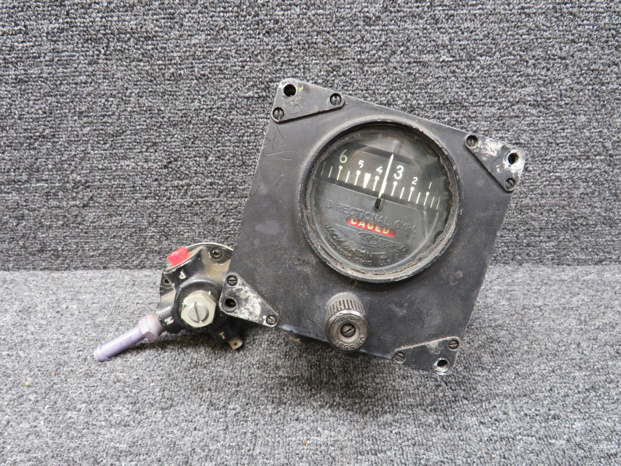 C-51063 Jack And Heinz Incorporated Directional Gyro Has Suction Valve