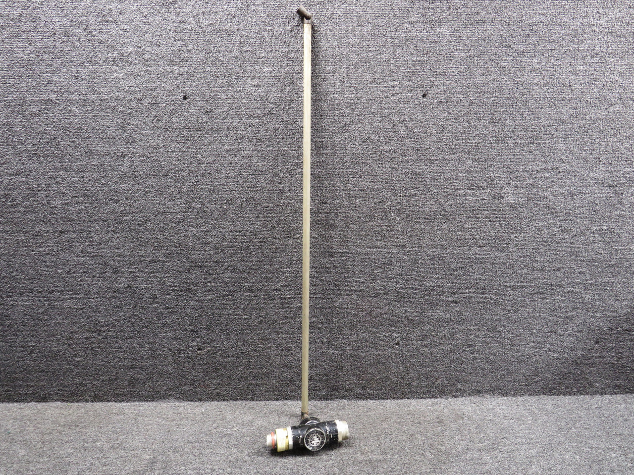 855A20-12 Brevete Fuel Selector Valve with Control Rod