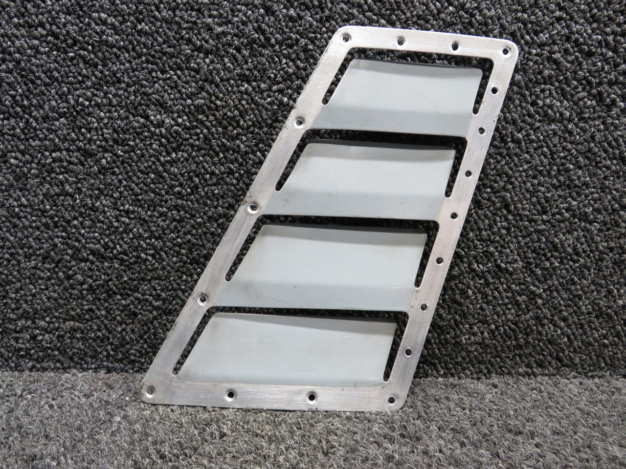 1213309-10 (Use: 1213309-4) Cessna 182R Lower RH Cowl Louver