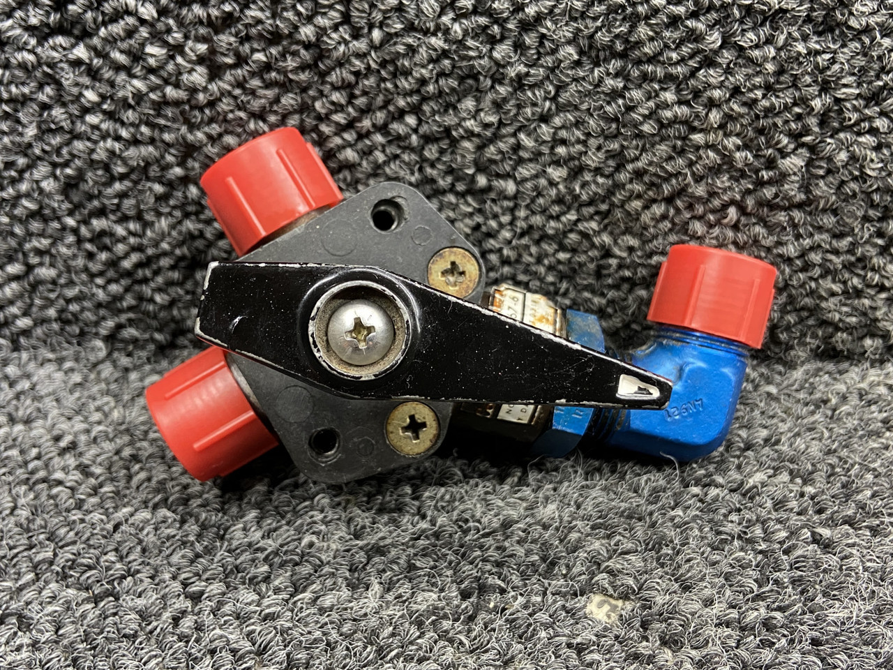 9851067-6 (Use: 9851067-6S) Cessna 177RG Fuel Selector Valve with