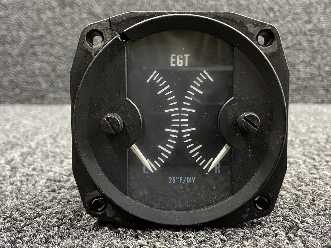 204-21B, 86155 Alcor Dual Exhaust Gas Temperature Gauge with