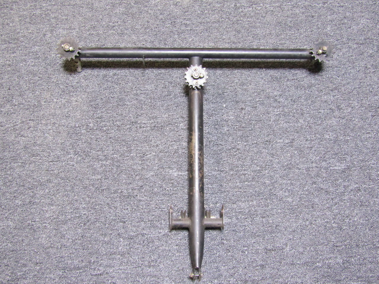 62019-004, 62703-034 Piper PA32-260 Control Column Assembly (Has
