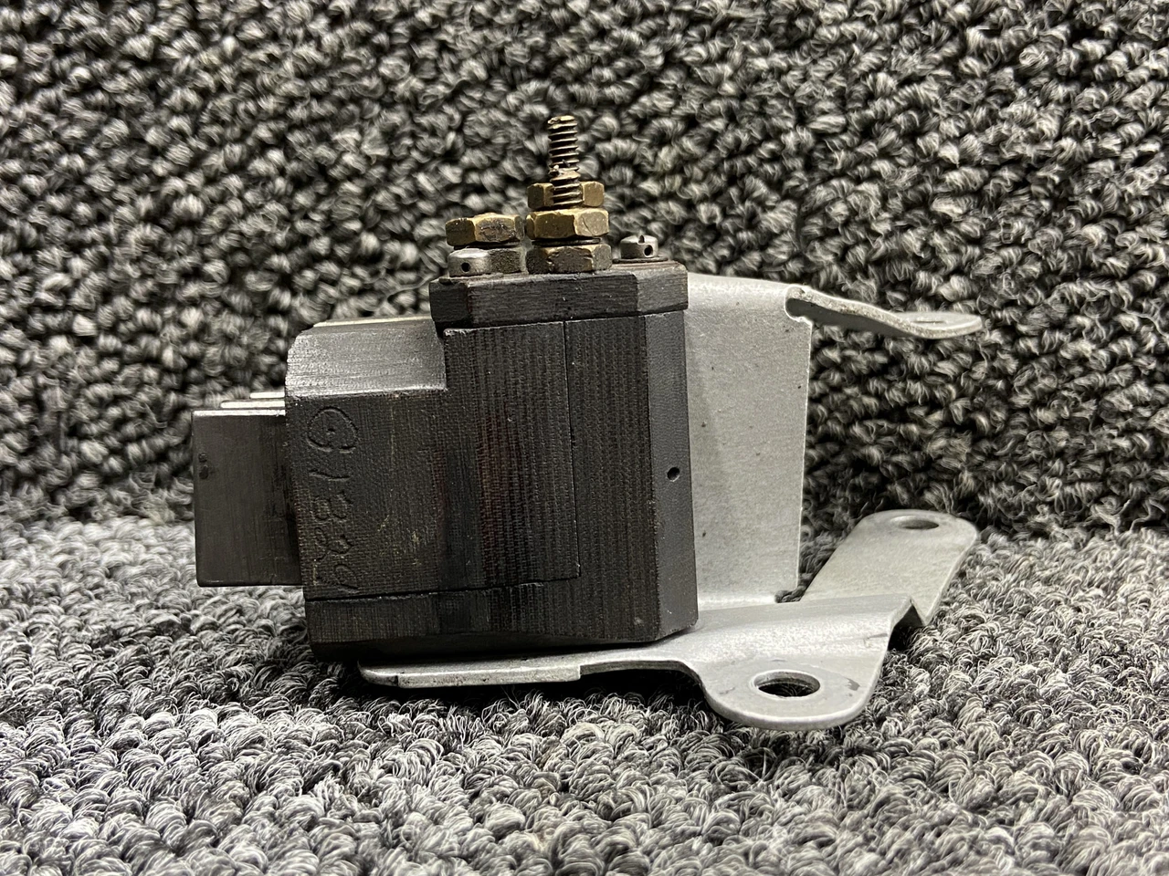 4E1639, 3E1788 Rockwell 700 Propeller De-Ice Brush Block LH or RH with Bracket