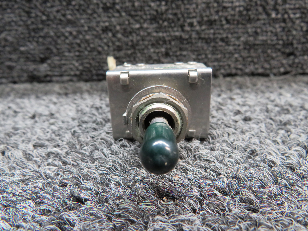 M8805-93-015 Control Switch Inc A3-2020 Toggle Switch For Sale