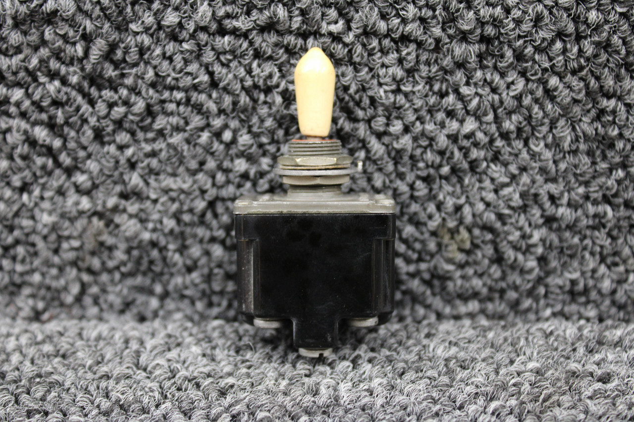 2TL1-1 (Alt: MS24524-21) Micro Switch Toggle Switch For Sale