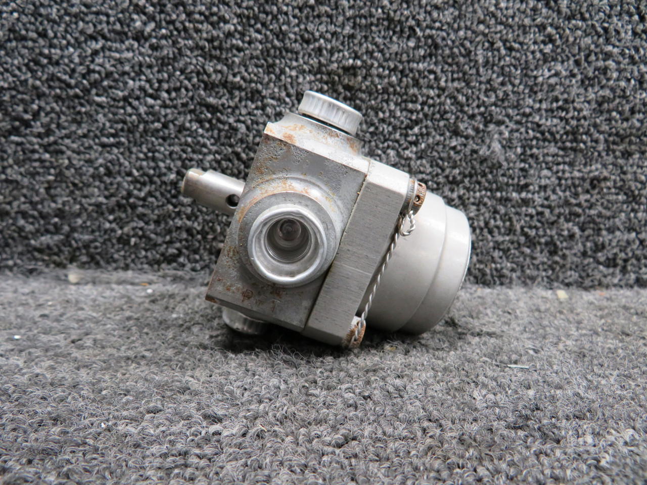 airlyl ページ 55963-1 Adel Directional Control Rotary Selector Hydraulic Valve