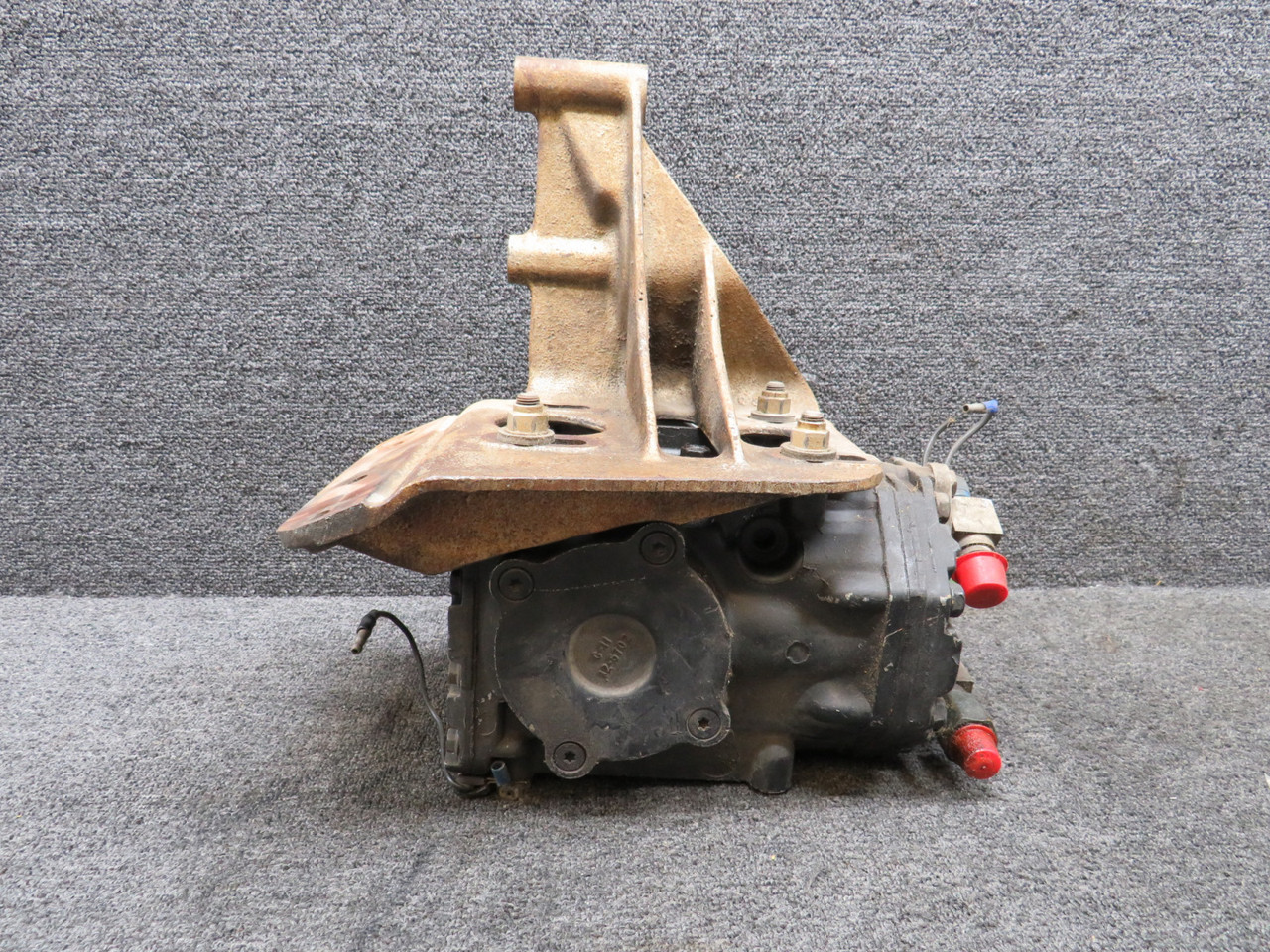 827747 ARA Compressor Assembly with Mount (No Airplane Info)