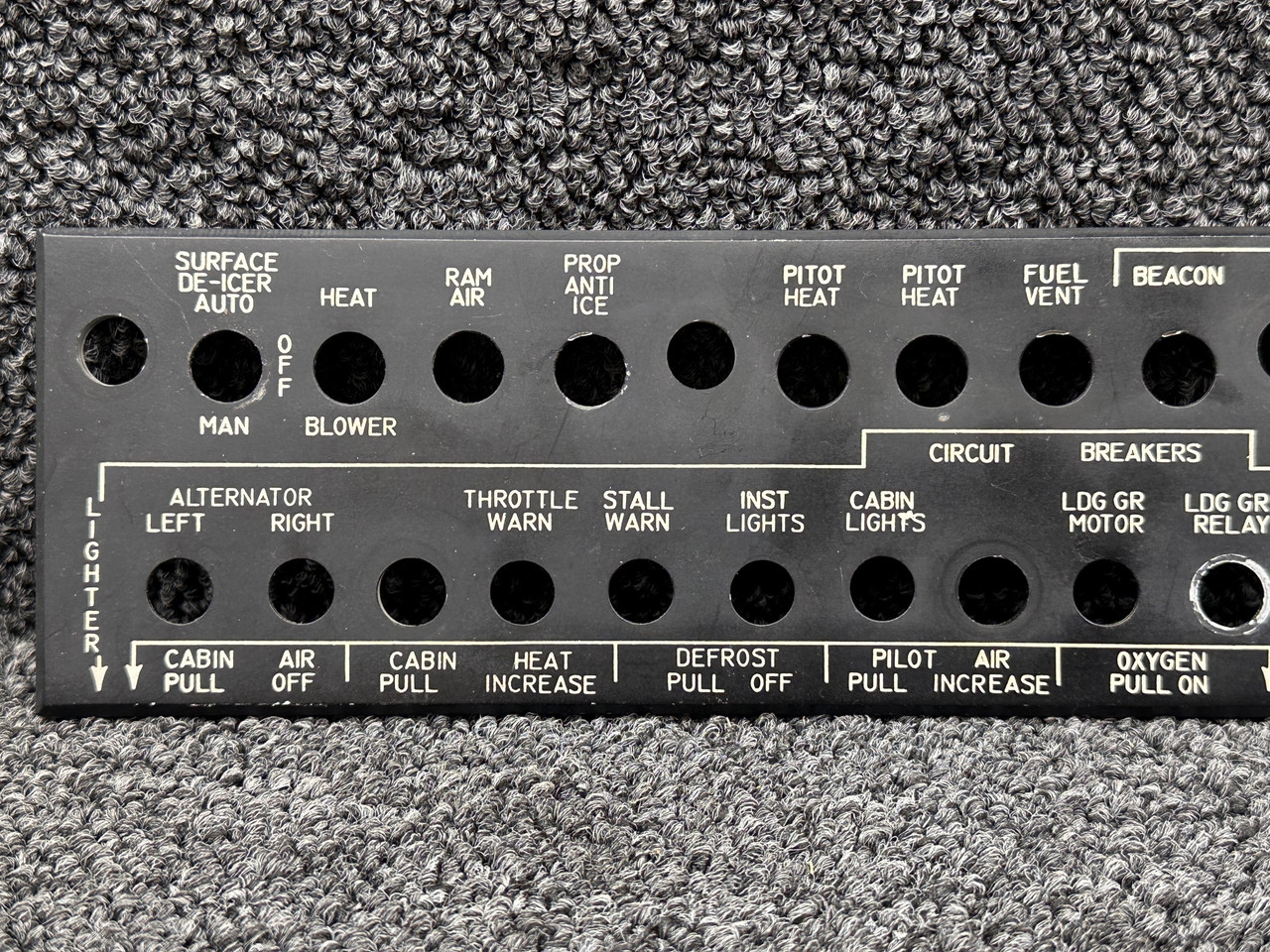 58-970000-23 Beechcraft 95-B55 Edgelite Circuit Breaker Switch