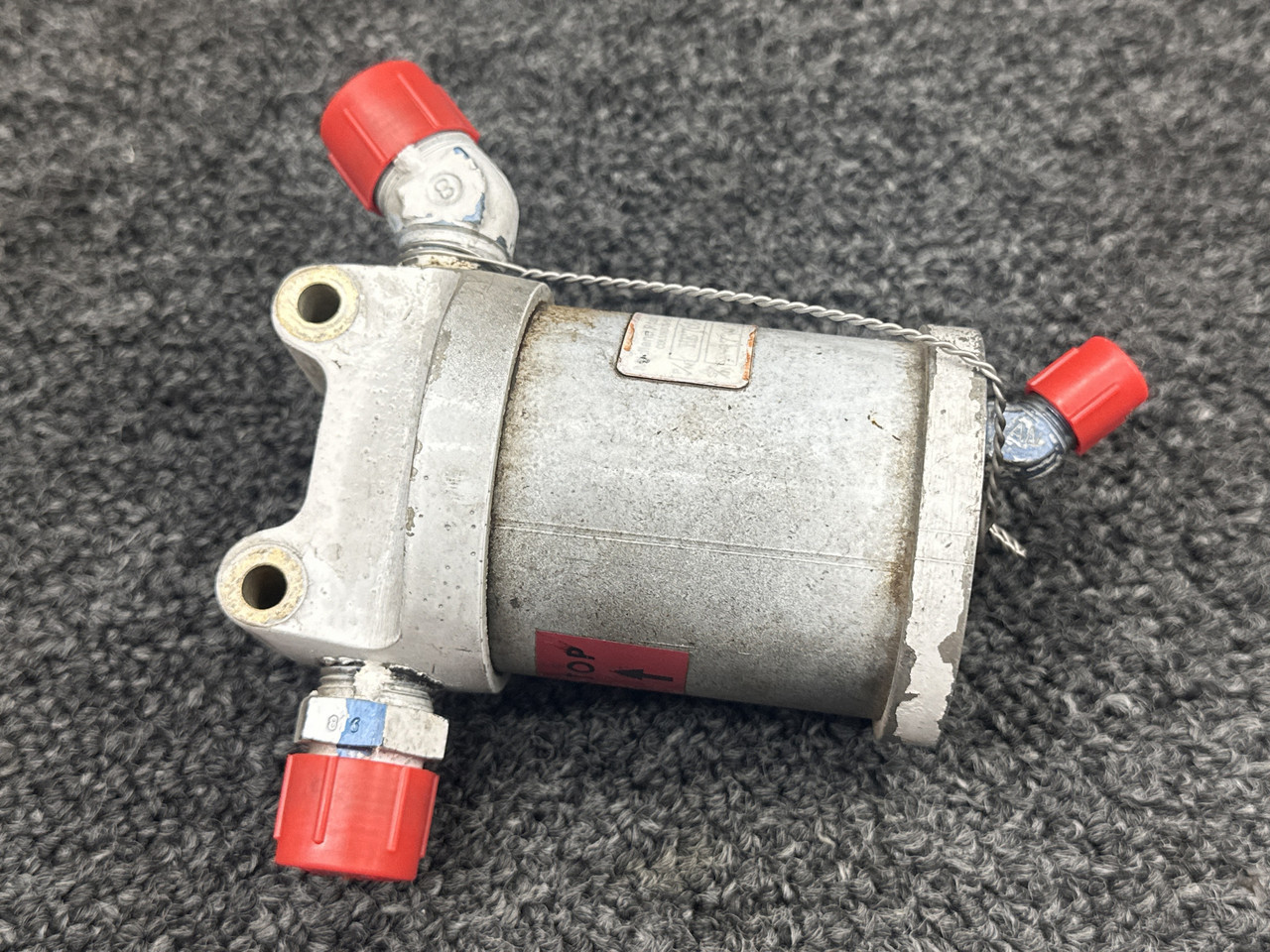 HE760-5 Midland Ross Fuel Strainer Assembly