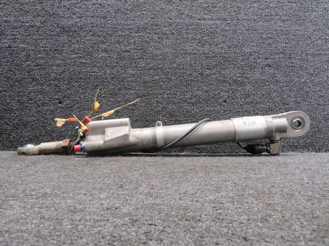 9912063-13 Cessna 500 Citation Nose Landing Gear Actuator Assembly