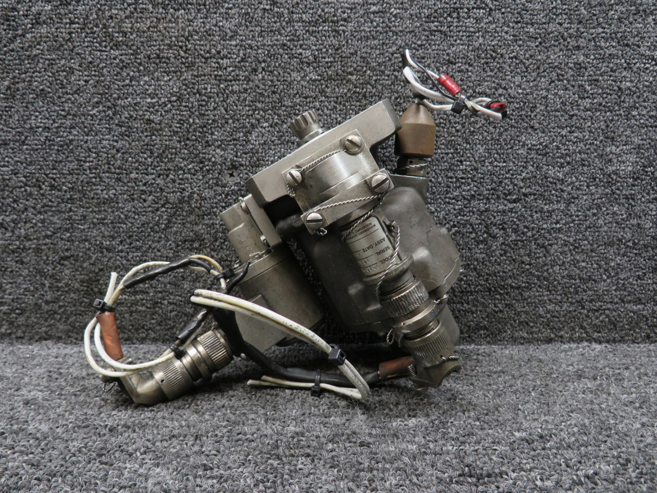 J2ページ 210638 Woodward Overspeed Governor Assembly with Solenoid