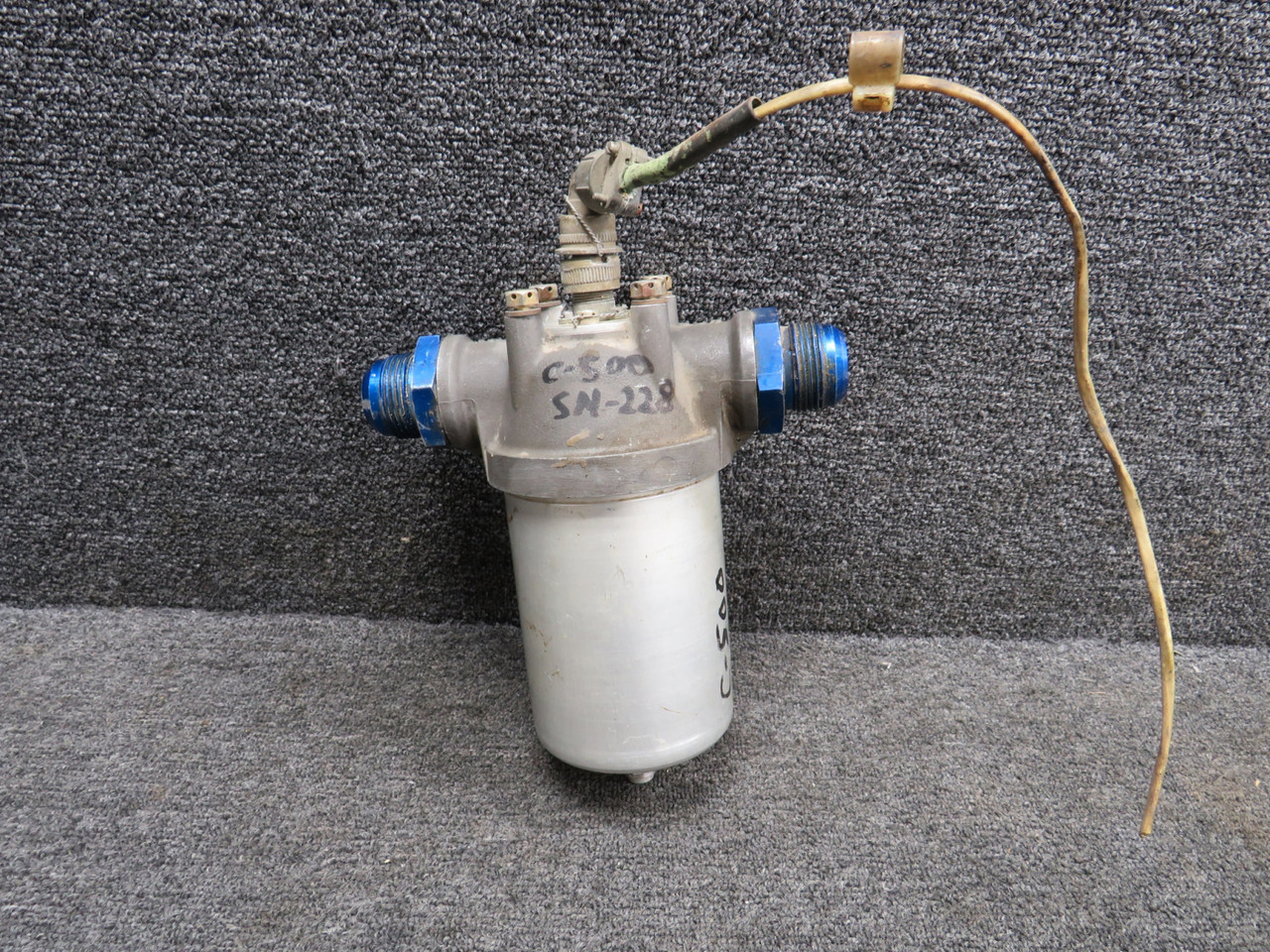 7575638 (Alt: 9912015-1) Purolator-Cessna 500 Fuel Filter Assembly