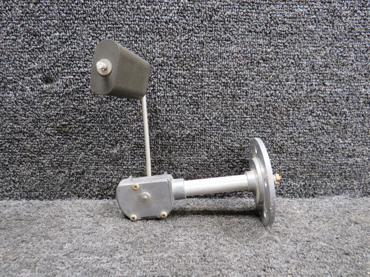 58-380000-3 Beechcraft B55 Fuel Quantity Transmitter Inboard LH