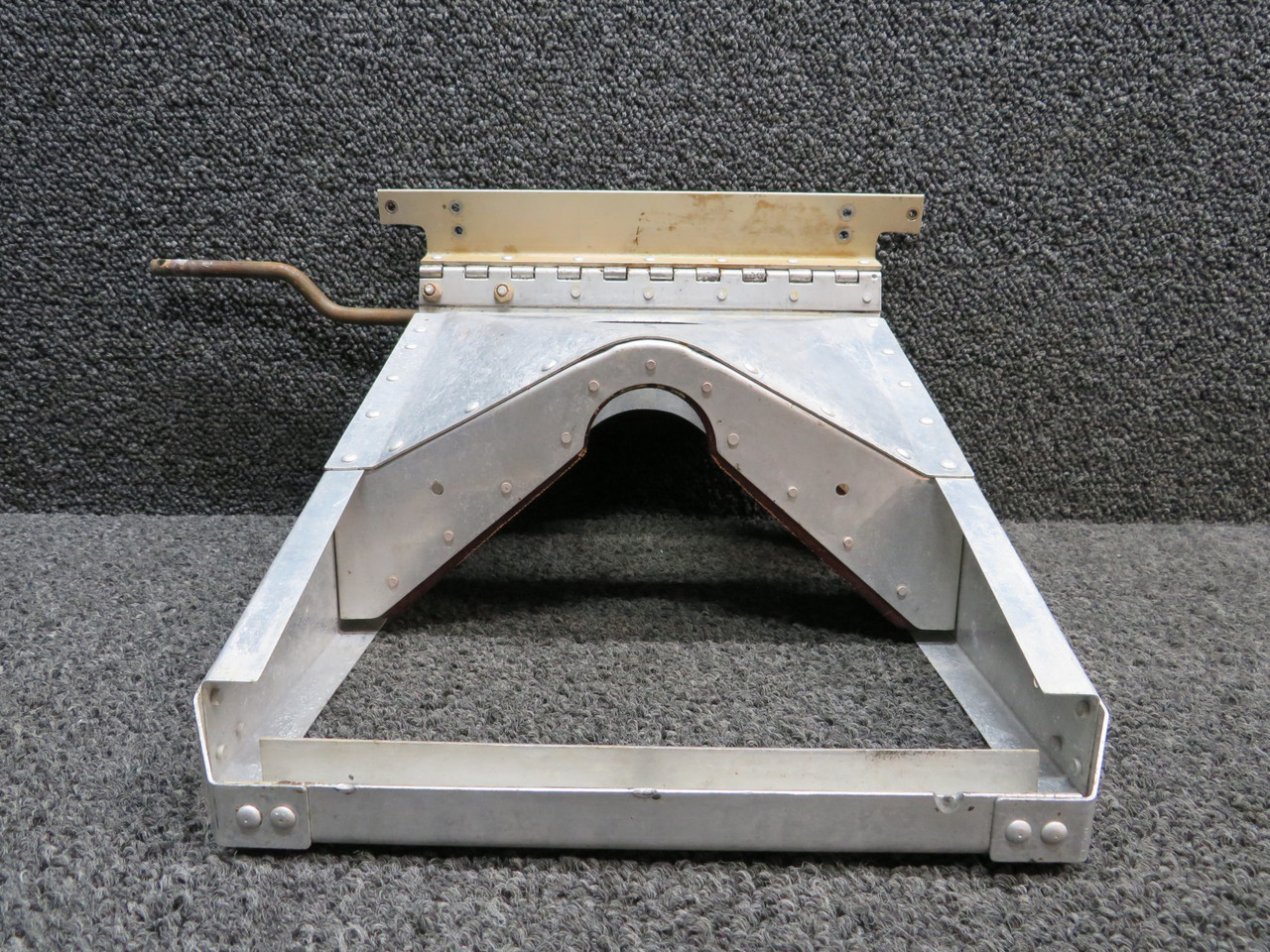 2501096-200, 2530010-1 Cessna T303 Rudder Lock with Arm