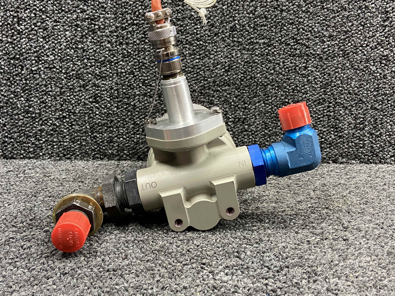 aa 18350/ADB47412Y23 (Alt PN: 601-816) Aeropower Fuel Filter Assembly