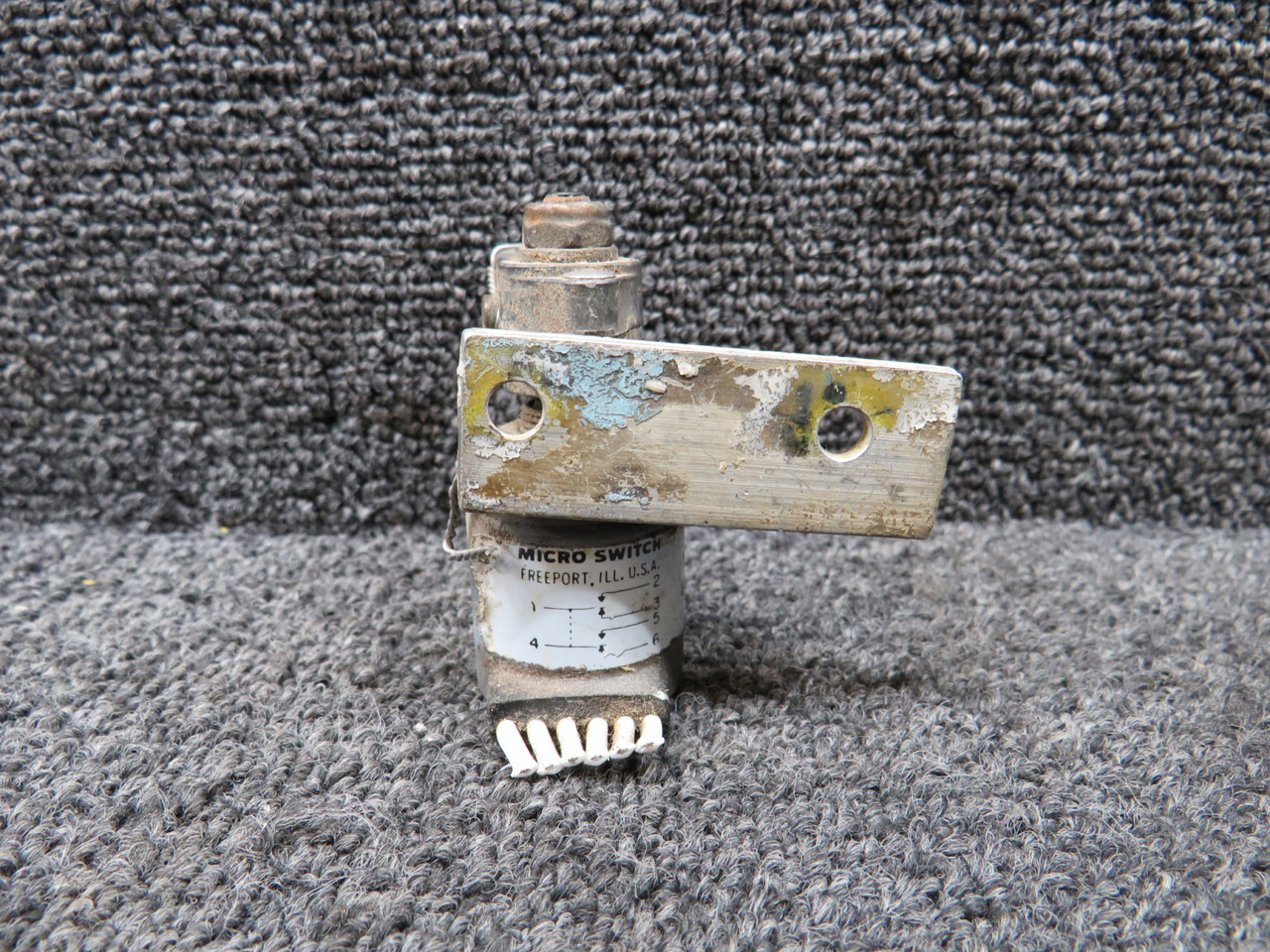 41EN1-6 (Alt PN: MS24420-1) Microswitch Limit Switch Assembly