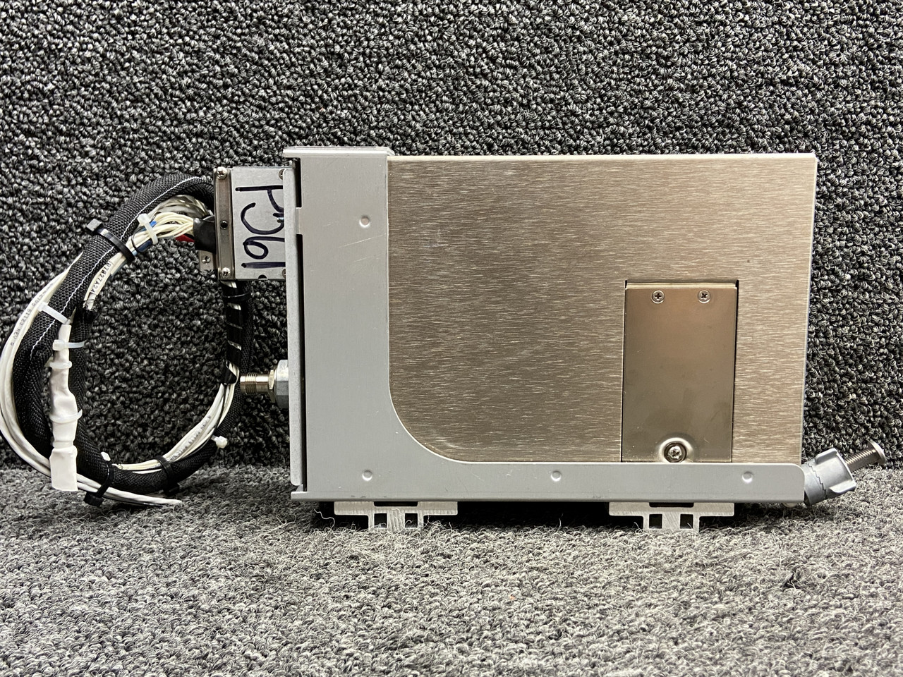 011-02268-00 Garmin GSR-56 Global Satellite Datalink with Mod & Tray (14-28V)