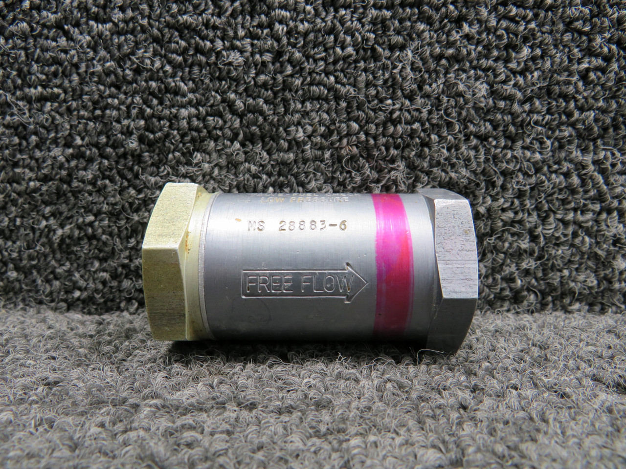 1111-517712 (Alt: MS 28883-6) Parker Low Pressure Fuel Check Valve