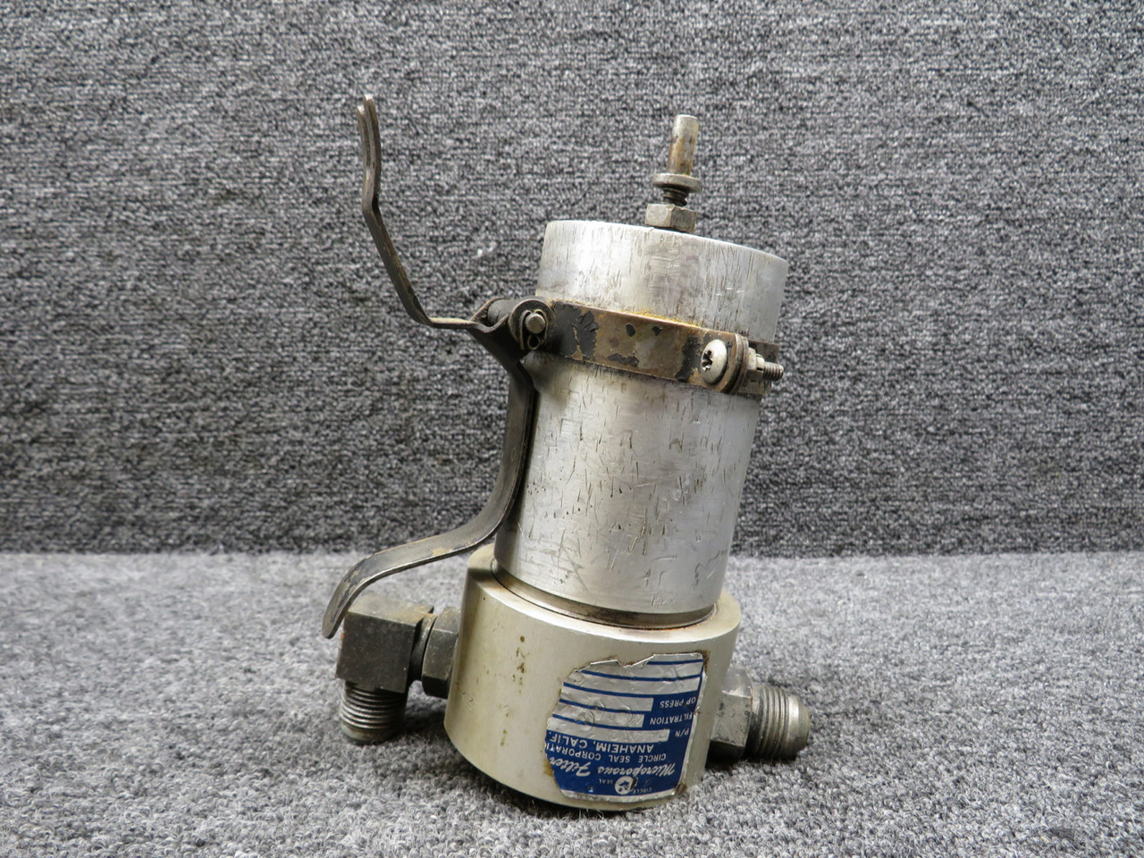 F-4412 Circle Seal Fuel Filter Assembly (Worn Housing)