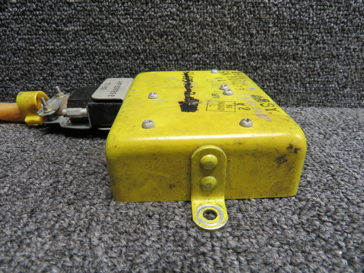 やまと35 2688300-5 Learjet 35A Relay Box and Connector
