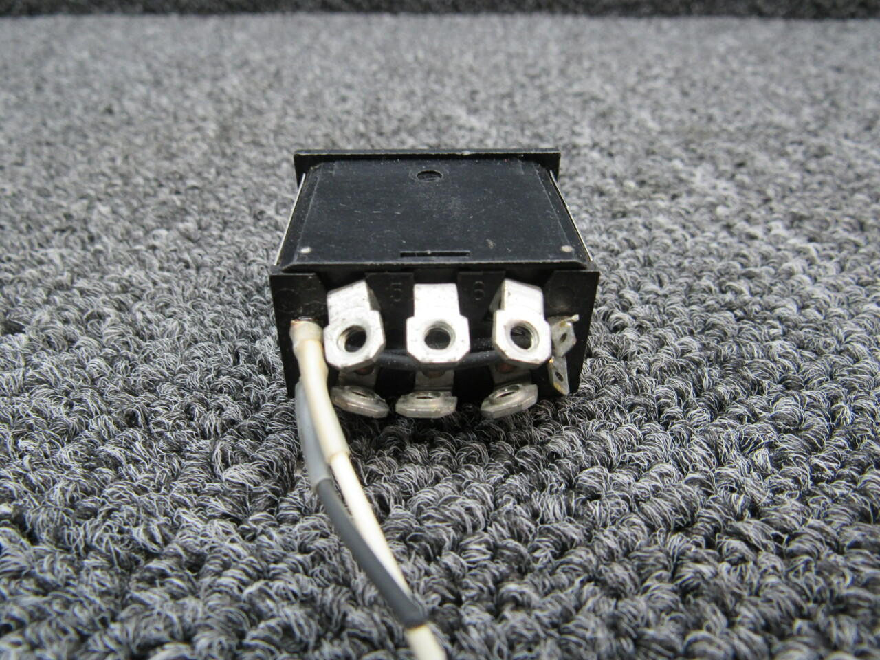 8941K699 Piper PA28R201 688296 Rocker Switch Assembly Alternator