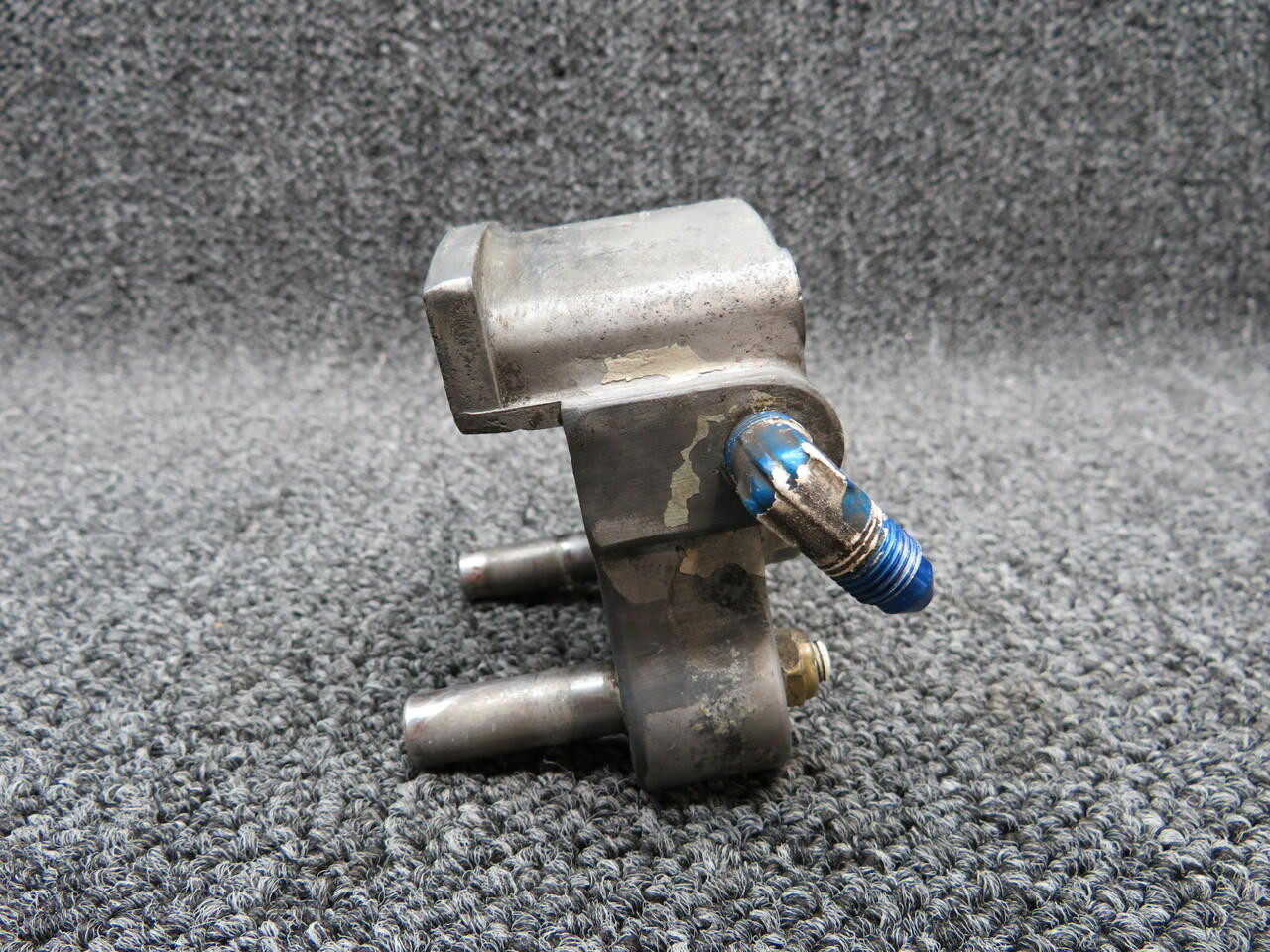 C30019 (USE 06130019) Cessna 182 (P/Q) McCauley Brake Cylinder