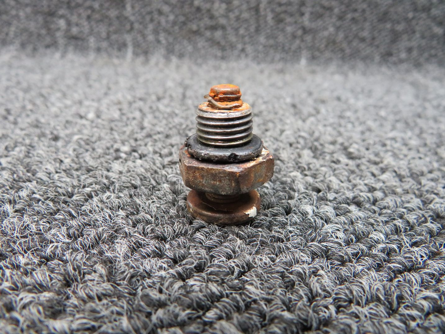 S21062 Cessna 172D Fuel Flush Valve