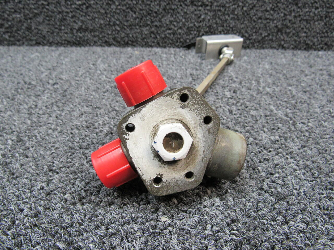 98510965 Cessna 172N Fuel Selector Valve Assembly W/ Shaft & Handle