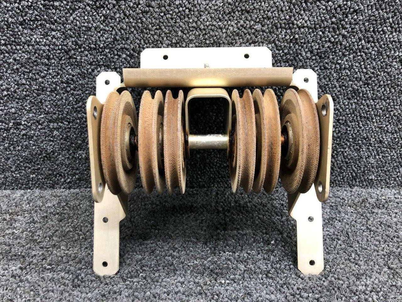 Flight Control Pulley 14981-001 / MS20220-2 Cirrus SR22 Flight Control Pulley Set W/ Brackets