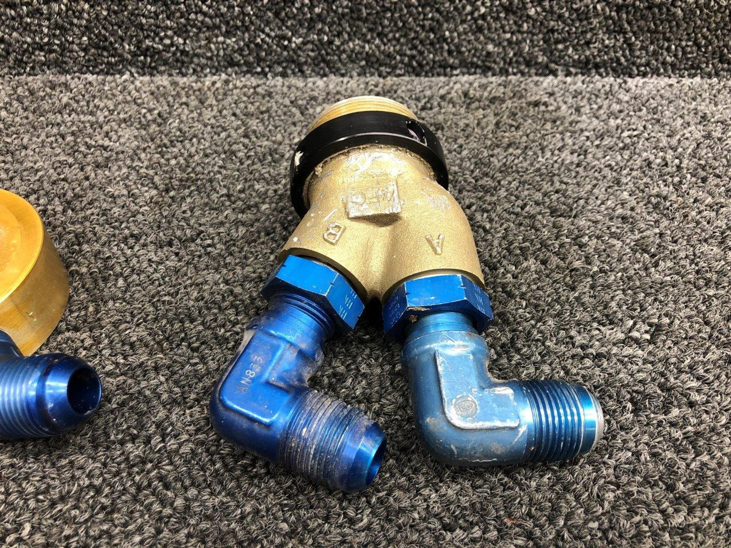 OFB11, DBL10 Continental GO300 Airwolf Oil Filter Adapter Kit W/ Bracket