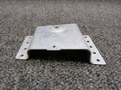 1260484-1 Cessna T210N Bracket RH