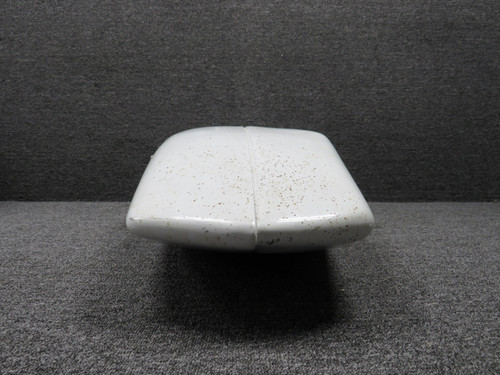 0543079-10 (Use:0543079-1) Cessna 152 Nose Gear Speed Fairing Assembly (Cracked)