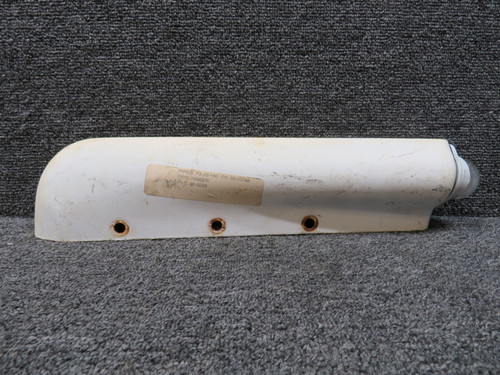 63541-000 Piper PA28-140 Rudder Tip Assembly with Light