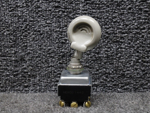 587-818 (Alt: PS50037-1-2) Piper PA34-200T Cutler-Hammer Landing Gear Switch