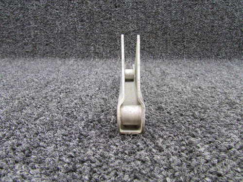 0320129-3 Cessna 195 Flap Control Upper Arm