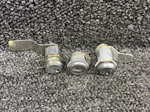 4207-5, 4207-1 Lear Jet 55 Cabin, Baggage Door Lock Set w Key