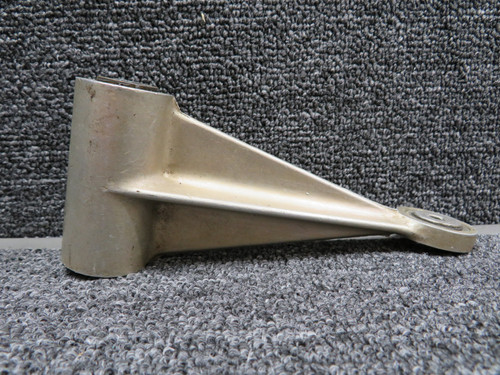 5045209-1 Cessna 421 Nose Gear Retract Idler Assembly (Worn)